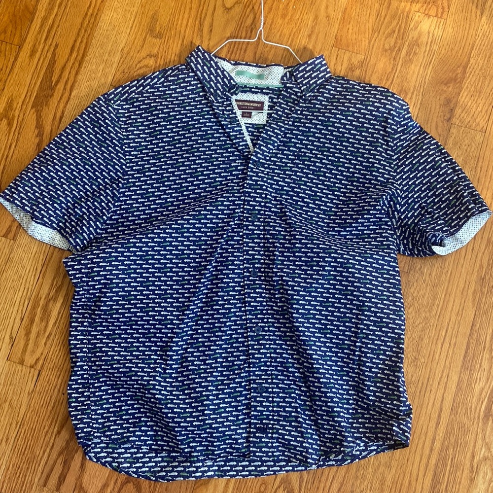 Johnston and Murphy fish one button down